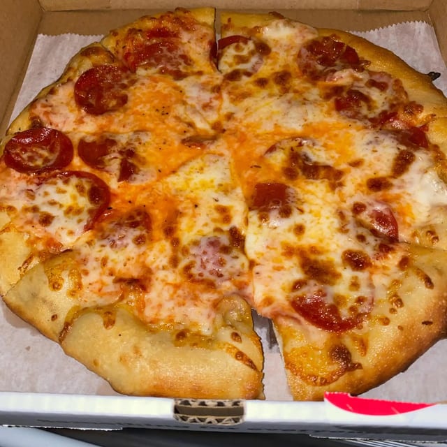 12" Hand Tossed Pizza.
