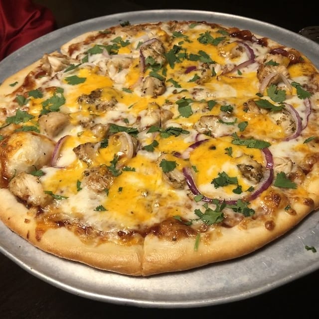 BBQ Chicken Pizza | 16".