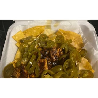Grilled Chicken Nachos