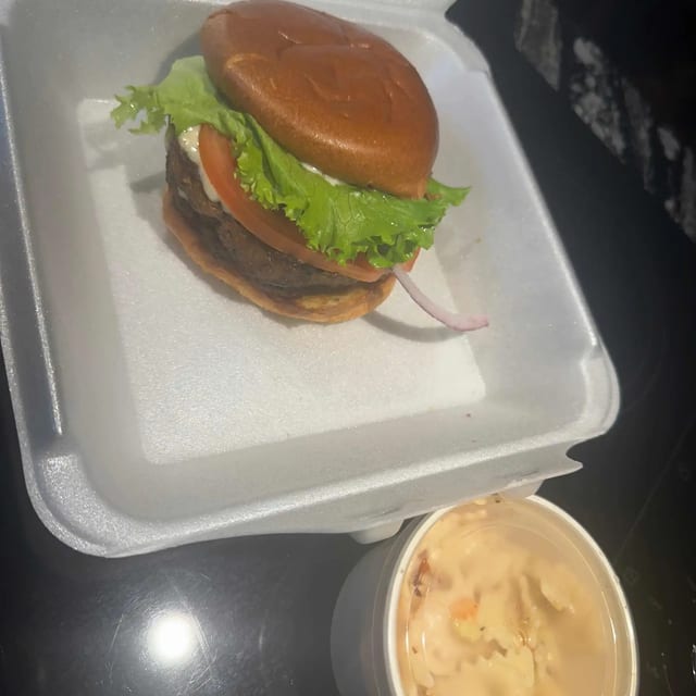 Classic Burger.