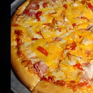 Fiery Hawaiian Pizza | 16"